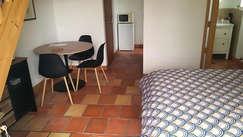 Domaine De Cayre Bed & Breakfast Mervilla Екстериор снимка