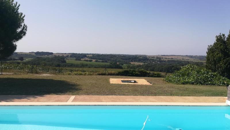 Domaine De Cayre Bed & Breakfast Mervilla Екстериор снимка